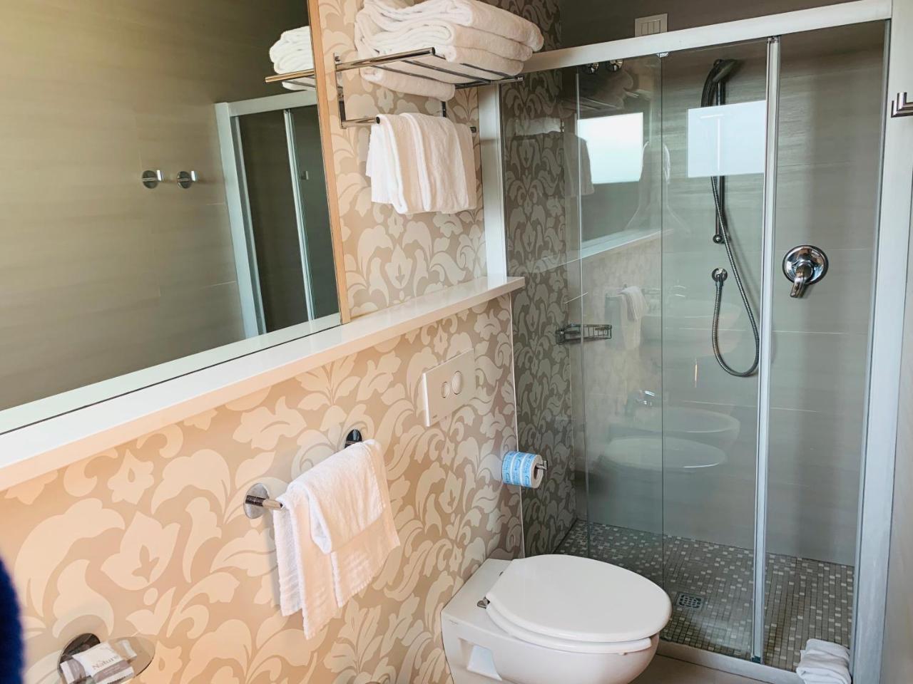 Hotel Liane ريتشوني المظهر الخارجي الصورة